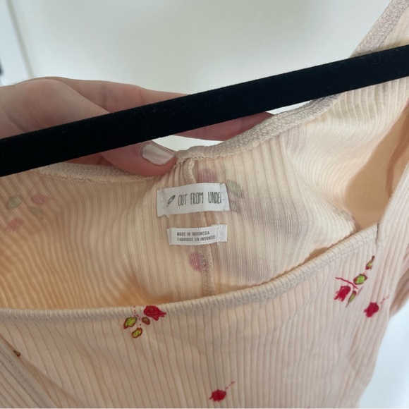 Urban outfitters out from under bodysuit floral - Picture 2 of 5
